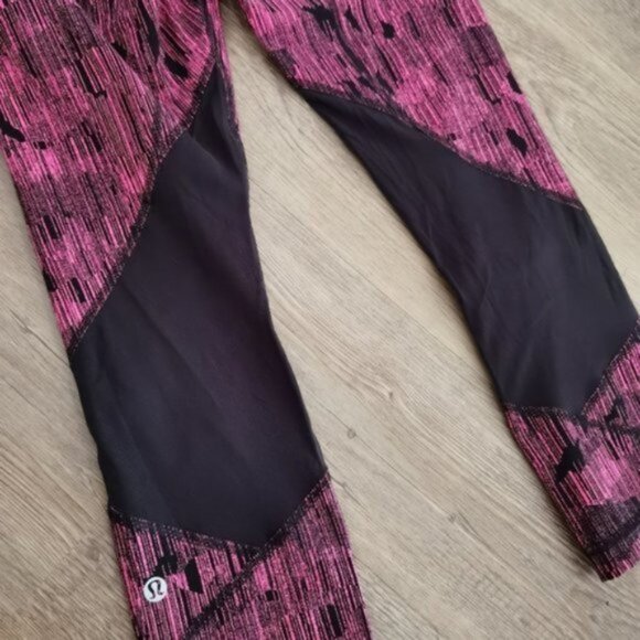 Lululemon Pace Rival leggings pockets - Picture 8 of 10